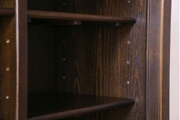 中古　民芸家具　国産　無垢栗材　格子の扉が印象的な本箱(食器棚、水屋箪笥)