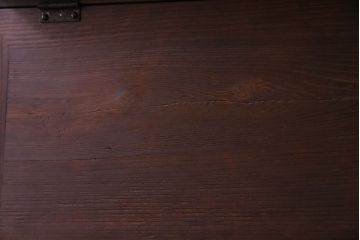 アンティーク家具　アンティーク　古材使用　取っ手が可愛らしいパタパタ扉付きキャビネット(下駄箱、収納棚)(1)