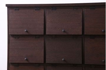 レトロ家具　昭和レトロ　古材使用　3×5マス　パタパタ扉付きのおしゃれなキャビネット(下駄箱、収納棚)