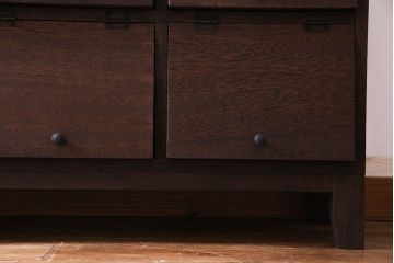 レトロ家具　昭和レトロ　古材使用　3×5マス　パタパタ扉付きのおしゃれなキャビネット(下駄箱、収納棚)
