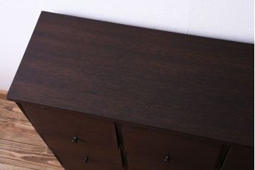 レトロ家具　【展示品】昭和レトロ　古材使用　3×4マス　パタパタ扉付きのおしゃれなキャビネット(下駄箱、収納棚)