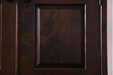中古美品　北海道民芸家具　シンプルなデザインが美しいシックなワードローブ