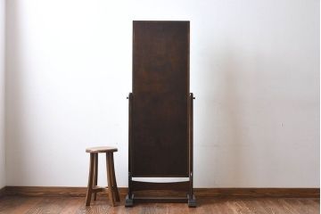 アンティーク雑貨　中古　松本民芸家具　シンプルなデザインが魅力的なD型姿見(ミラー、鏡)