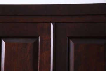 中古美品　松本民芸家具　直線的なデザインが目を引くワードローブ(チェスト、キャビネット)