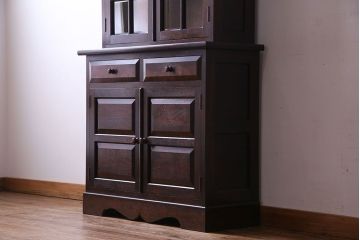 ビンテージ　松本民芸家具　シックな雰囲気漂うA型食器棚(収納棚、戸棚、カップボード)(定価約43万円)