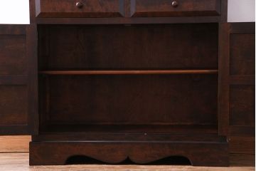 ビンテージ　松本民芸家具　シックな雰囲気漂うA型食器棚(収納棚、戸棚、カップボード)(定価約43万円)