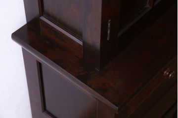 ビンテージ　松本民芸家具　シックな雰囲気漂うA型食器棚(収納棚、戸棚、カップボード)(定価約43万円)