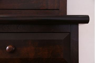 ビンテージ　松本民芸家具　シックな雰囲気漂うA型食器棚(収納棚、戸棚、カップボード)(定価約43万円)