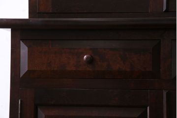 ビンテージ　松本民芸家具　シックな雰囲気漂うA型食器棚(収納棚、戸棚、カップボード)(定価約43万円)