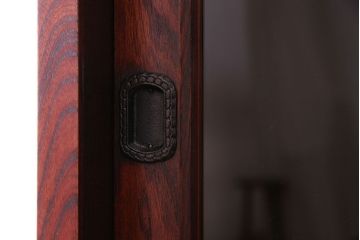 【T様ご成約】中古　岩谷堂箪笥　赤みがかった木肌が存在感を放つ大型2段重ね収納棚(キャビネット)(定価約54万円)
