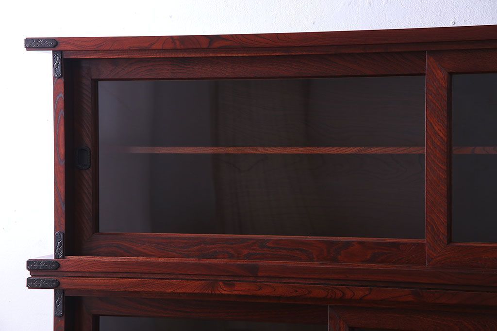 【T様ご成約】中古　岩谷堂箪笥　赤みがかった木肌が存在感を放つ大型2段重ね収納棚(キャビネット)(定価約54万円)