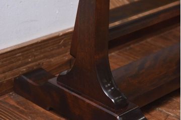 アンティーク雑貨　中古　北海道民芸家具　深みのある色合いが魅力的なシンプルなデザインの鏡(ミラー)