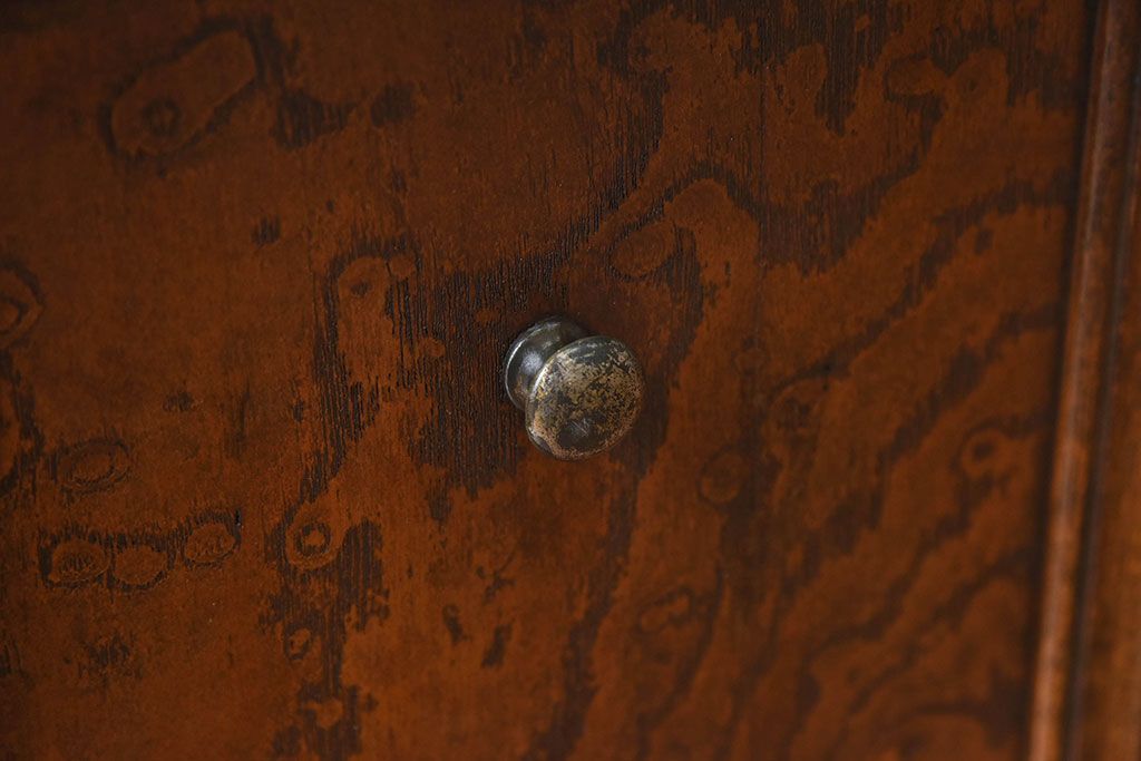 アンティーク家具　大正ロマン　シンプルな意匠が魅力的な卓上飾り棚