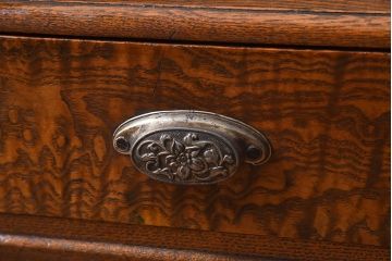 アンティーク家具　大正ロマン　シンプルな意匠が魅力的な卓上飾り棚