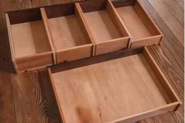 中古美品　九州民芸家具　上品な雰囲気漂う片袖机(勉強机、在宅ワーク、在宅用デスク)(定価約28万円)