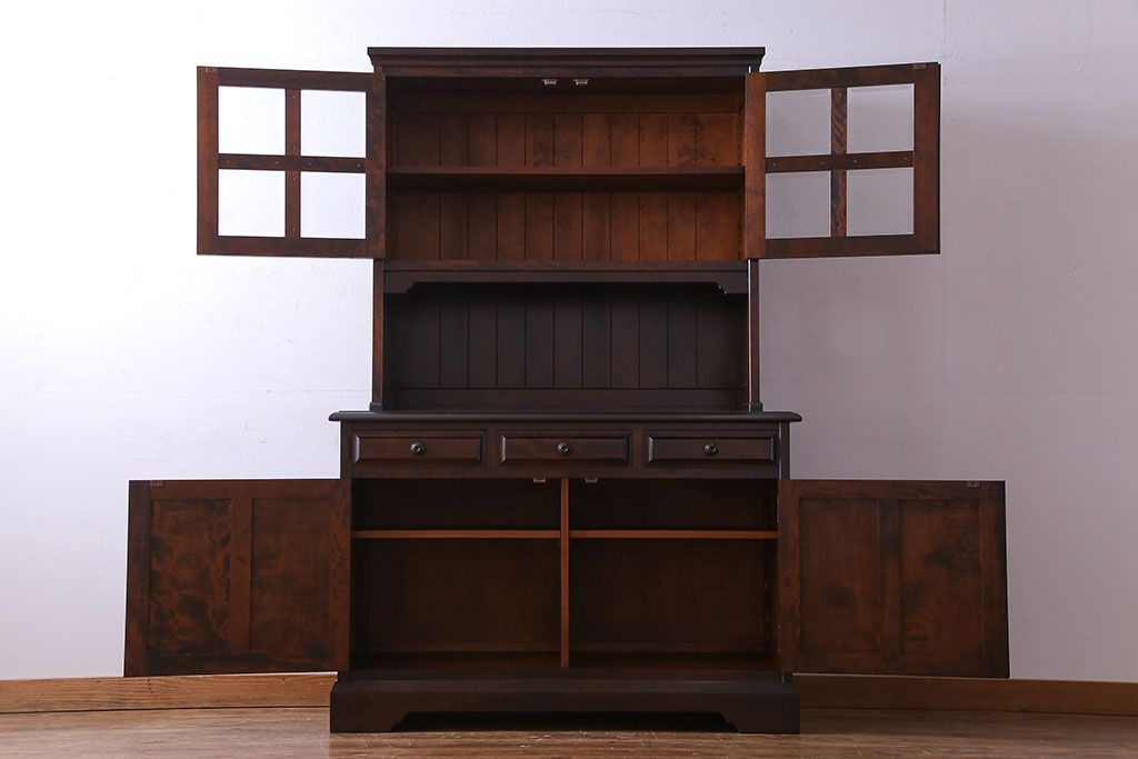 中古美品　北海道民芸家具　上品な雰囲気漂う食器棚(カップボード、収納棚)