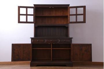 中古美品　北海道民芸家具　上品な雰囲気漂う食器棚(カップボード、収納棚)