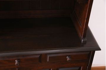 中古美品　北海道民芸家具　上品な雰囲気漂う食器棚(カップボード、収納棚)