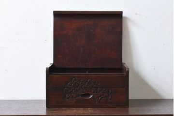 ヴィンテージ家具　ビンテージ　伝統工芸　軽井沢彫り　シックな小物入れ(茶箱、木箱)