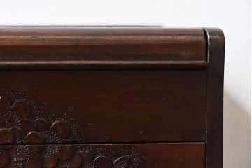 ヴィンテージ家具　ビンテージ　伝統工芸　軽井沢彫り　シックな小物入れ(茶箱、木箱)