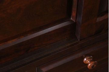 中古美品　北海道民芸家具　シックな雰囲気漂う収納力抜群のチェスト(和タンス、衣装タンス、着物箪笥)(定価約90万円)