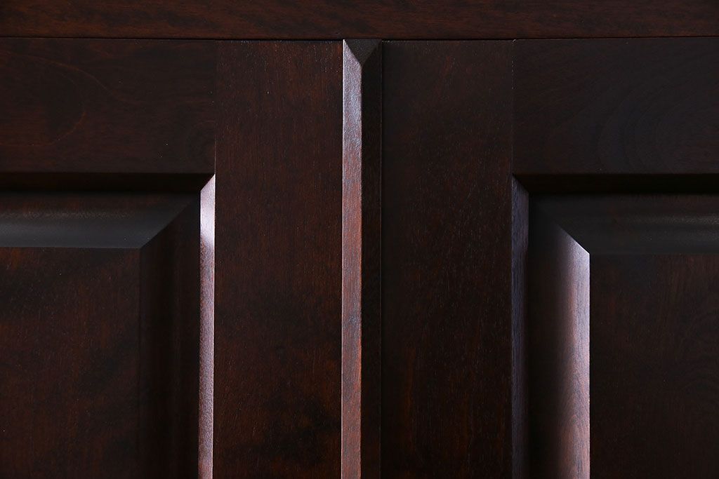 中古美品　北海道民芸家具　シックな雰囲気漂う収納力抜群のチェスト(和タンス、衣装タンス、着物箪笥)(定価約90万円)