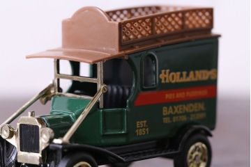 アンティーク雑貨　ビンテージ　限定盤　OXFORD DIE-CAST Hollands 055TG　ミニカー