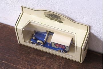 アンティーク雑貨　ビンテージ　LLEDO(レド)　WALKERS POTATO CRISPS -BARKBY ROAD LEICESTER- ミニカー(1)