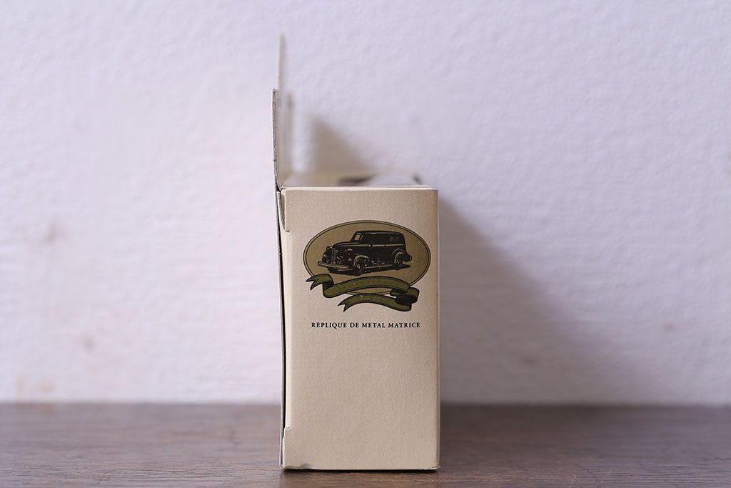 アンティーク雑貨　ビンテージ　LLEDO(レド)　WALKERS CRISPS -BARKBY ROAD LEICESTER-　ミニカー