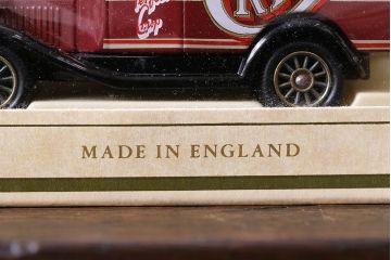 アンティーク雑貨　ビンテージ　LLEDO(レド)　WALKERS CRISPS　ミニカー