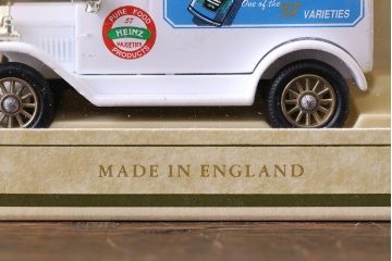 アンティーク雑貨　ビンテージ　LLEDO(レド)　HEINZ OVEN BAKE BEANS　ミニカー