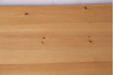 中古　ペニーワイズ　M18 柔らかな色合いが魅力的なパイン無垢材のチャイルドデスク(サイドテーブル)(定価約16万円)