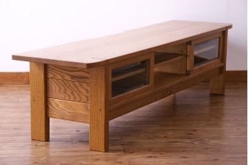 中古　ブランド家具「頑固おやじ」　総栗材　濃い木目が印象的なローボード(テレビボード、リビングボード)