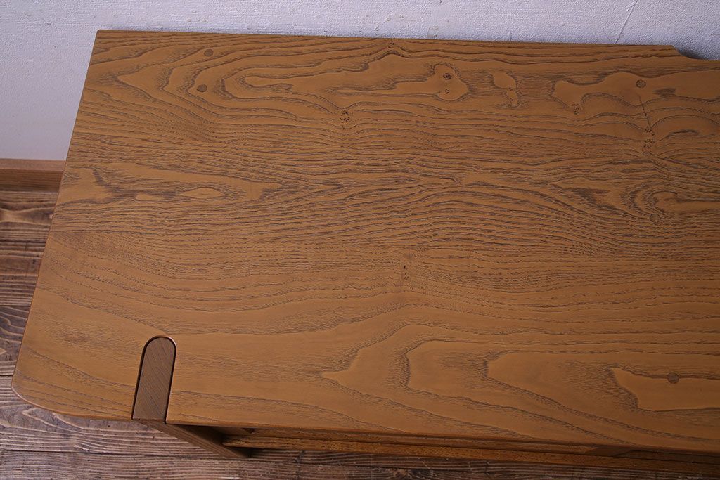 中古　ブランド家具「頑固おやじ」　総栗材　濃い木目が印象的なローボード(テレビボード、リビングボード)