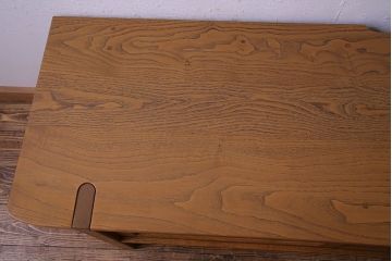 中古　ブランド家具「頑固おやじ」　総栗材　濃い木目が印象的なローボード(テレビボード、リビングボード)