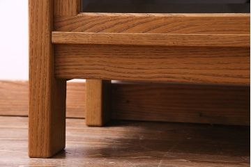 中古　ブランド家具「頑固おやじ」　総栗材　濃い木目が印象的なローボード(テレビボード、リビングボード)