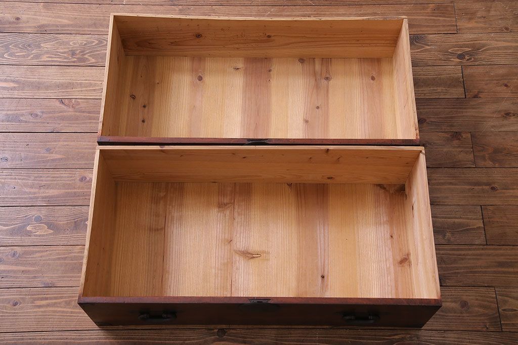 アンティーク家具　和製アンティーク　明治大正期の味わい深い二段重ねチェスト(重ね箪笥、時代箪笥、衣装箪笥)