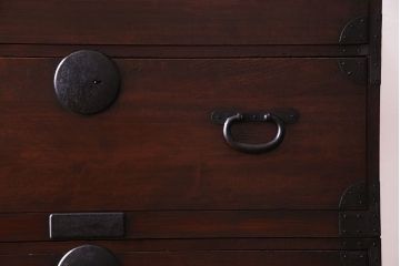 アンティーク家具　和製アンティーク　明治大正期の味わい深い二段重ねチェスト(重ね箪笥、時代箪笥、衣装箪笥)