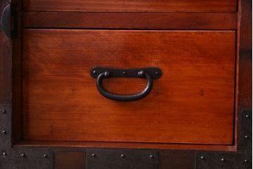 アンティーク家具　和製アンティーク　明治大正期の味わい深い二段重ねチェスト(重ね箪笥、時代箪笥、衣装箪笥)