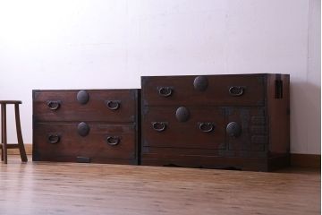 アンティーク家具　和製アンティーク　明治大正期の味わい深い二段重ねチェスト(重ね箪笥、時代箪笥、衣装箪笥)