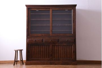 中古　九州民芸家具　木のあたたかみが伝わる食器棚(収納棚、キャビネット)