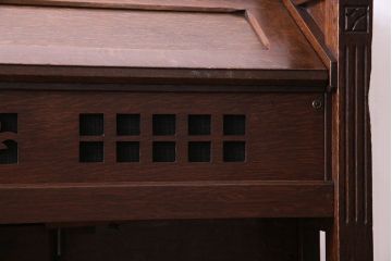 アンティーク雑貨　和製アンティーク　YAMAHA(ヤマハ、山葉)　クラシカルな雰囲気漂うオルガン