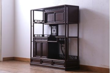 中古　経済産業大臣指定伝統的工芸品　大阪唐木指物　繊細なデザインが美しい飾り棚(茶棚)(定価約220万円)