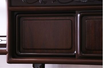 中古　経済産業大臣指定伝統的工芸品　大阪唐木指物　繊細なデザインが美しい飾り棚(茶棚)(定価約220万円)