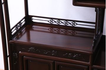 中古　経済産業大臣指定伝統的工芸品　大阪唐木指物　繊細なデザインが美しい飾り棚(茶棚)(定価約220万円)
