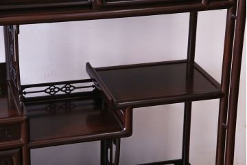 中古　経済産業大臣指定伝統的工芸品　大阪唐木指物　繊細なデザインが美しい飾り棚(茶棚)(定価約220万円)