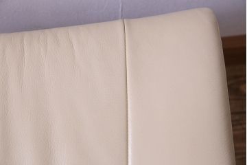 中古美品　SIMMONS(シモンズ)社　「フィヨルド」MANJANA(マニアーナ)　リクライニングチェア・オットマンセット(定価約30万円)