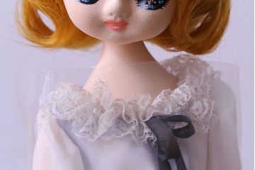 アンティーク雑貨　昭和レトロ　かわいらしいポーズ人形(文化人形)