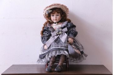 アンティーク雑貨　Rosalie(ロザリー)　247/1000　青い瞳が美しいビスクドール(西洋人形)