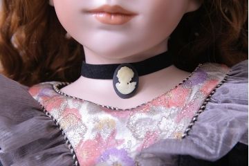 アンティーク雑貨　Rosalie(ロザリー)　247/1000　青い瞳が美しいビスクドール(西洋人形)